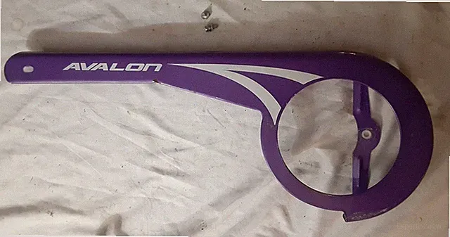 from women's Avalon Next hybrid 26" Bike - CHAIN GUARD, ~20" Lg, purple, metal