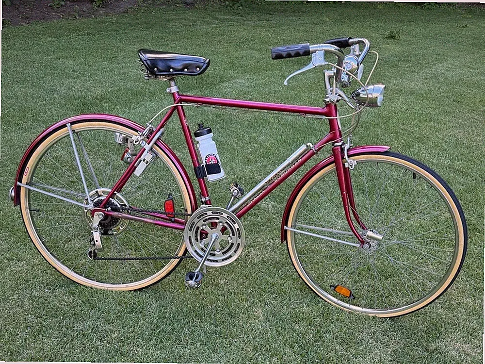 Schwinn Suburban Vintage Touring Bike Steel Frame MAGENTA 27in